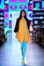 Model walk the ramp for Wendell Rodricks Show at Lakme Fashion Week 2015 Day 5 on 22nd March 2015 (181)_550fde700f79c.JPG