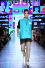 Model walk the ramp for Wendell Rodricks Show at Lakme Fashion Week 2015 Day 5 on 22nd March 2015 (203)_550fde9d5ad54.JPG
