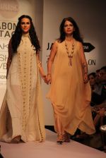 Neha Dhupia walk the ramp for RRISO Show at Lakme Fashion Week 2015 Day 5 on 22nd March 2015 (145)_55100827bfa2d.JPG