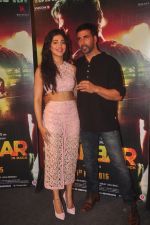 Shruti Haasan, Akshay Kumar at the launch of trailer of Gabbar Is Back in Mumbai on 23rd March 2015 (53)_55112e8b869df.JPG