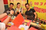 Rajneesh Duggal, Sunny Leone & Jay Bhanushali at Radio Mirchi Mumbai for promotion of Ek Paheli Leela (4)_551276a64ac61.JPG