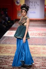 Model walk the ramp for JJ Valaya on day 1 of Amazon India Fashion Week on 25th March 2015 (170)_5513cf68d3e22.JPG