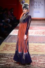 Model walk the ramp for JJ Valaya on day 1 of Amazon India Fashion Week on 25th March 2015 (265)_5513d08a30380.JPG