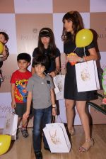 at Palladium Easter Party in Mumbai on 27th March 2015 (156)_55167bf3ed196.JPG