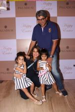 at Palladium Easter Party in Mumbai on 27th March 2015 (188)_55167c7345140.JPG