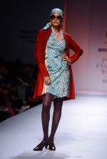 Model walk the ramp for Sonam Dubal on day 4 of Amazon India Fashion Week on 28th March 2015 (65)_5517e4180d0fb.JPG