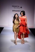 Sonal Chauhan walk the ramp for Nikhita on day 4 of Amazon India Fashion Week on 28th March 2015 (37)_5517e44a62841.JPG