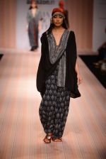 Model walk the ramp for Ashima Leena on day 4 of Amazon India Fashion Week on 28th March 2015 (233)_5518f3ef4018a.JPG