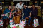 Sachin Pilgaonkar, Tinnu Anand, Sarita Joshi, Anup Soni, Juhi Babbar at Susheela Pathak_s Great Grandma_s Kitchen Secret Book Launch in Mumbai on 29th March 2015 (55)_551915d0b77ad.JPG
