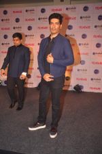 Manish Malhotra at Filmfare & Ciroc Cover Launch of Glamour & Style Awards Issue in Enigma on 30th March 2015 (25)_551a49c762214.JPG