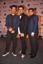 Manish Malhotra, Karan Johar at Filmfare & Ciroc Cover Launch of Glamour & Style Awards Issue in Enigma on 30th March 2015 (37)_551a49b13c4a9.JPG