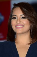 Sonakshi Sinha at Nissan promotions in Mumbai on 31st March 2015 (20)_551b945e63274.JPG