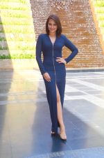 Sonakshi Sinha at Nissan promotions in Mumbai on 31st March 2015 (46)_551b947a91f3d.JPG
