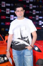 Dabboo Ratnani at the premiere of Fast N Furious 7 premiere in PVR, Mumbai on 1st April 2015 (67)_551d03d4bf883.JPG