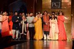Jaya Bachchan, Anil Kapoor, Farhan Akhtar, Shabana Azmi, Shatrughan Sinha, Sonakshi Sinha at Manish Malhotra presents Mijwan-The Legacy in Grand Hyatt, Mumbai on 4th April 2015 (211)_55212a8809ae7.JPG