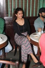 Nimrat Kaur at an Irani cafe for Ritesh Batra_s Poetic license launch in Grant Road on 4th April 2015 (10)_552123a68a045.JPG