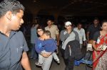 Aamir Khan, Kiran Rao, Azad Khan leaves for disneyland in Mumbai Airport on 11th April 2015 (12)_552a682aeb51b.JPG