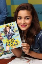 Alia Bhatt launched the first edition of Miss Vogue magazine in Palladium Hotel on 13th April 2015 (2)_552ceab9c72cd.JPG