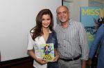 Alia Bhatt launched the first edition of Miss Vogue magazine in Palladium Hotel on 13th April 2015 (4)_552ce9883c4c2.JPG