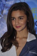 Alia Bhatt launched the first edition of Miss Vogue magazine in Palladium Hotel on 13th April 2015 (61)_552cea3ed9f3b.JPG