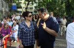 Rishi Kapoor, Neelam Kothari protests against BMC for giving Hawkers Zone in Pali Hill on 13th April 2015 (17)_552cea5d6c806.JPG
