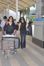 Madhoo Shah depart to Goa for Planet Hollywood Launch in Mumbai Airport on 14th April 2015 (68)_552e4e2d64871.JPG