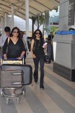 Madhoo Shah depart to Goa for Planet Hollywood Launch in Mumbai Airport on 14th April 2015 (69)_552e4e2ee199e.JPG