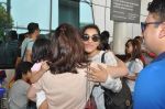 Sophie Chaudhary depart to Goa for Planet Hollywood Launch in Mumbai Airport on 14th April 2015 (113)_552e4ed5e20e9.JPG