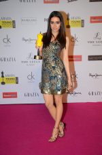 Shraddha Kapoor at Grazia young fashion awards red carpet in Leela Hotel on 15th April 2015 (1287)_5530a2a87cb44.JPG