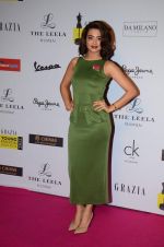 Surveen Chawla at Grazia young fashion awards red carpet in Leela Hotel on 15th April 2015 (2075)_5530a31bdf9bd.JPG