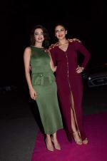 Surveen Chawla, Huma Qureshi at Grazia young fashion awards red carpet in Leela Hotel on 15th April 2015 (2202)_5530a327bba19.JPG