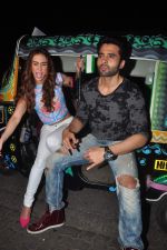 Lauren gottlieb, Jackky Bhagnani at Welcome to karachi promotions in Juhu, Mumbai on 22nd April 2015 (49)_5538e6ed27ff5.JPG