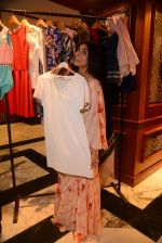 Pernia Qureshi at Conde Nast Travellers issue launch in Mumbai on 24th April 2015 (42)_553b5bd69ae75.JPG