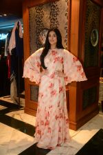 Pernia Qureshi at Conde Nast Travellers issue launch in Mumbai on 24th April 2015 (55)_553b5be4df943.JPG