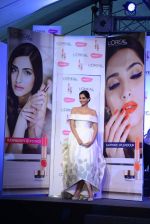 Sonam Kapoor with l_oreal Paris unveil Matte or Gloss as the beauty trend for Cannes 2015 on 25th april 2015 (55)_553c92fd24e42.JPG