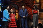 Anushka Sharma, Ranbir Kapoor on the sets of India_s Got Talent in Filmcity, Mumbai on 28th April 2015 (3)_5540846339fb0.JPG