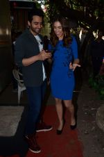 Jackky Bhagnani, Lauren gottlieb promote Welcome to Karachi at Life Ok comedy class on 30th April 2015 (79)_5543702497705.JPG