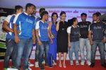 Madhuri Dixit at the launch of Leena Mogre fitness book in Bandra, Mumbai on 30th April 2015 (77)_5543791a9ff2c.JPG