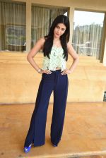 Shruti Hassan snapped to promote Gabbar Carzonrent on 1st May 2015 (3)_55436fd347188.JPG