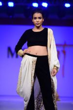 Model walk the ramp for Modart fashion show and Lingerie show on 5th may 2015 (358)_5549fae593d00.JPG