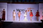 Model walk the ramp for Modart fashion show and Lingerie show on 5th may 2015 (372)_5549faf139b00.JPG