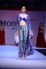Model walk the ramp for Modart fashion show and Lingerie show on 5th may 2015 (462)_5549fb664dbb1.JPG