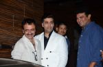 Rajkumar Hirani, Karan Johar, Siddharth Roy Kapur at aamir khan party in Mumbai on 7th May 2015 (12)_554cb9fca52f1.JPG