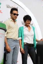 Imran Khan and Mandira Bedi snapped at a product promotion event on 9th May 2015 (23)_554e1bb787c4b.JPG