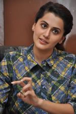 Taapsee Pannu at Press Meet on 9th May 2015 (15)_554e18b220666.jpg