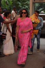Hema Malini at Shashi Kapoor felicitation at Prithvi theatre in Mumbai on 10th May 2015 (123)_554f564f38011.JPG