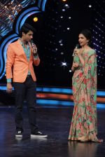 Deepika Padukone on the sets of DID Super Moms in Famous on 12th May 2015 (70)_55532363c8089.JPG