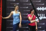Jacqueline Fernandez snapped at fitness shoes launch on 20th May 2014 (3)_555d716e8f30e.jpg