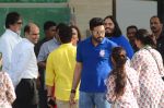 Abhishek bachchan at the launch of Reliance Foundations Jio Gardens and organises Young Champs Football match on 27th May 2015 (106)_5566e603e10d1.JPG