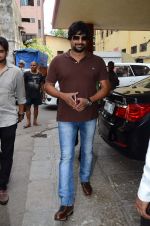 Madhavan at Red fm in Mumbai on 28th May 2015 (5)_556855c0a1235.JPG